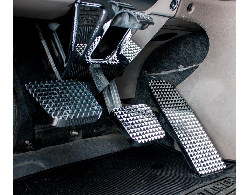 Freightliner Chrome Billet Aluminum Diamond Foot Pedal Set | # 70361