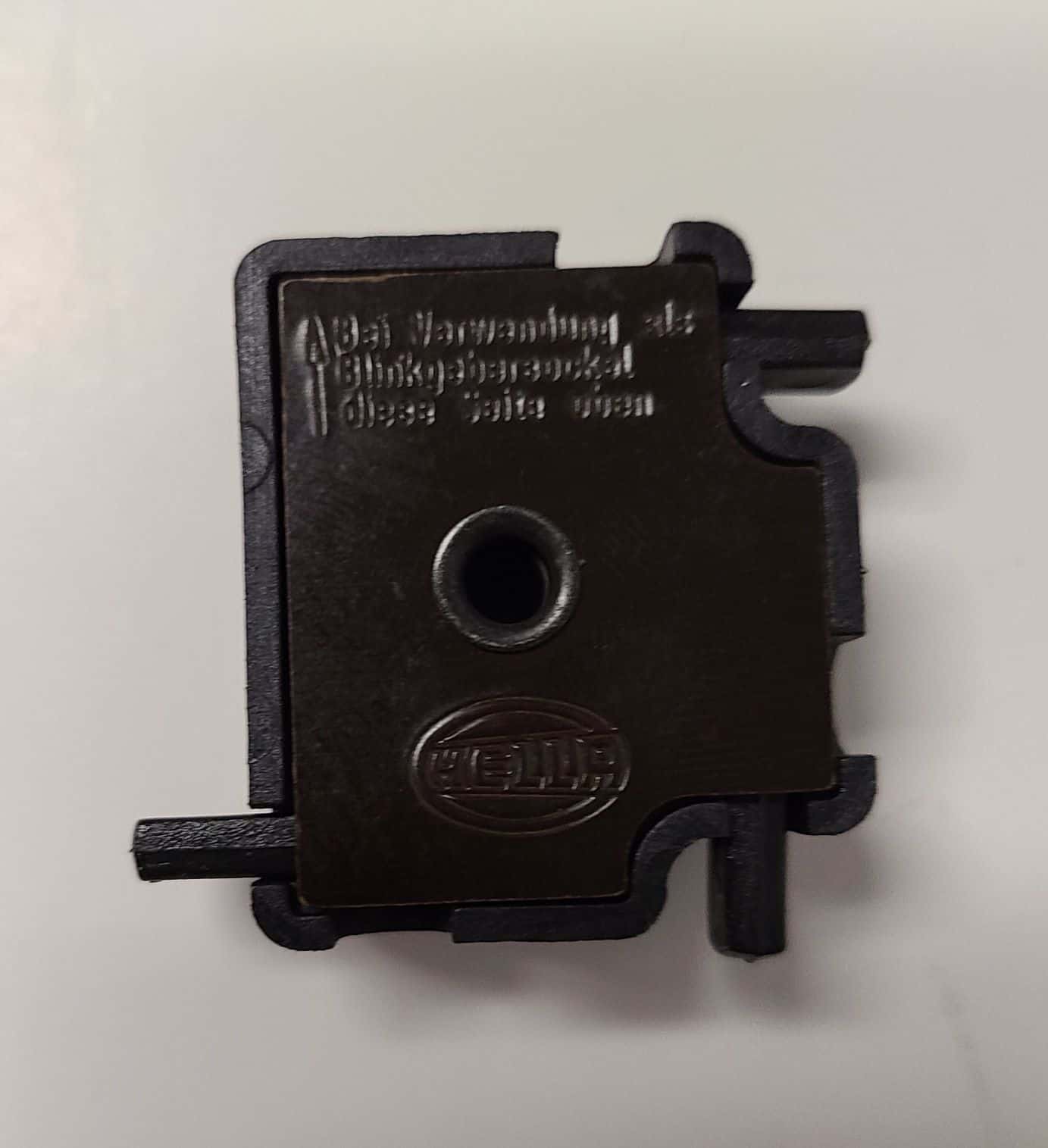 New Holland Plug - New | # 1570318