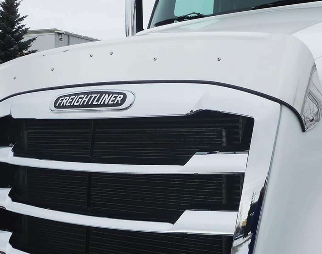 Freightliner Cascadia Bug Deflector With Hood Tilt Handle | # 29150