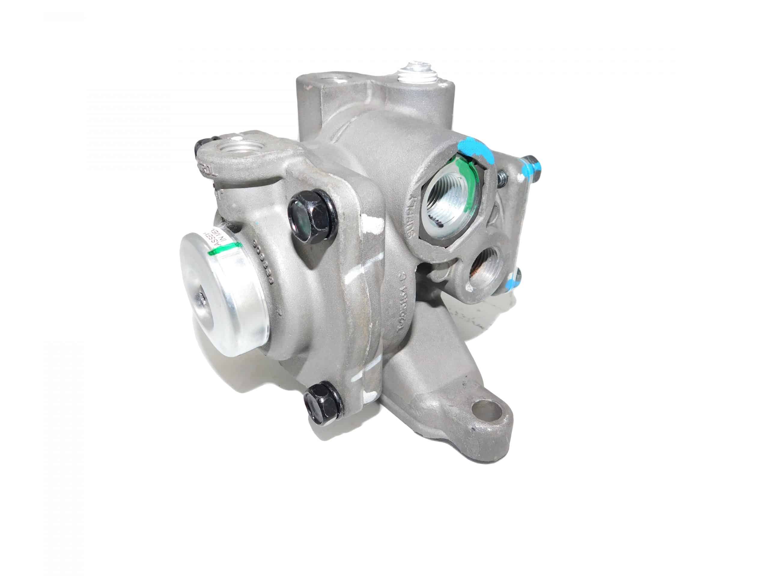 Bendix R-7 Spring Brake Valve | # BW 103081N