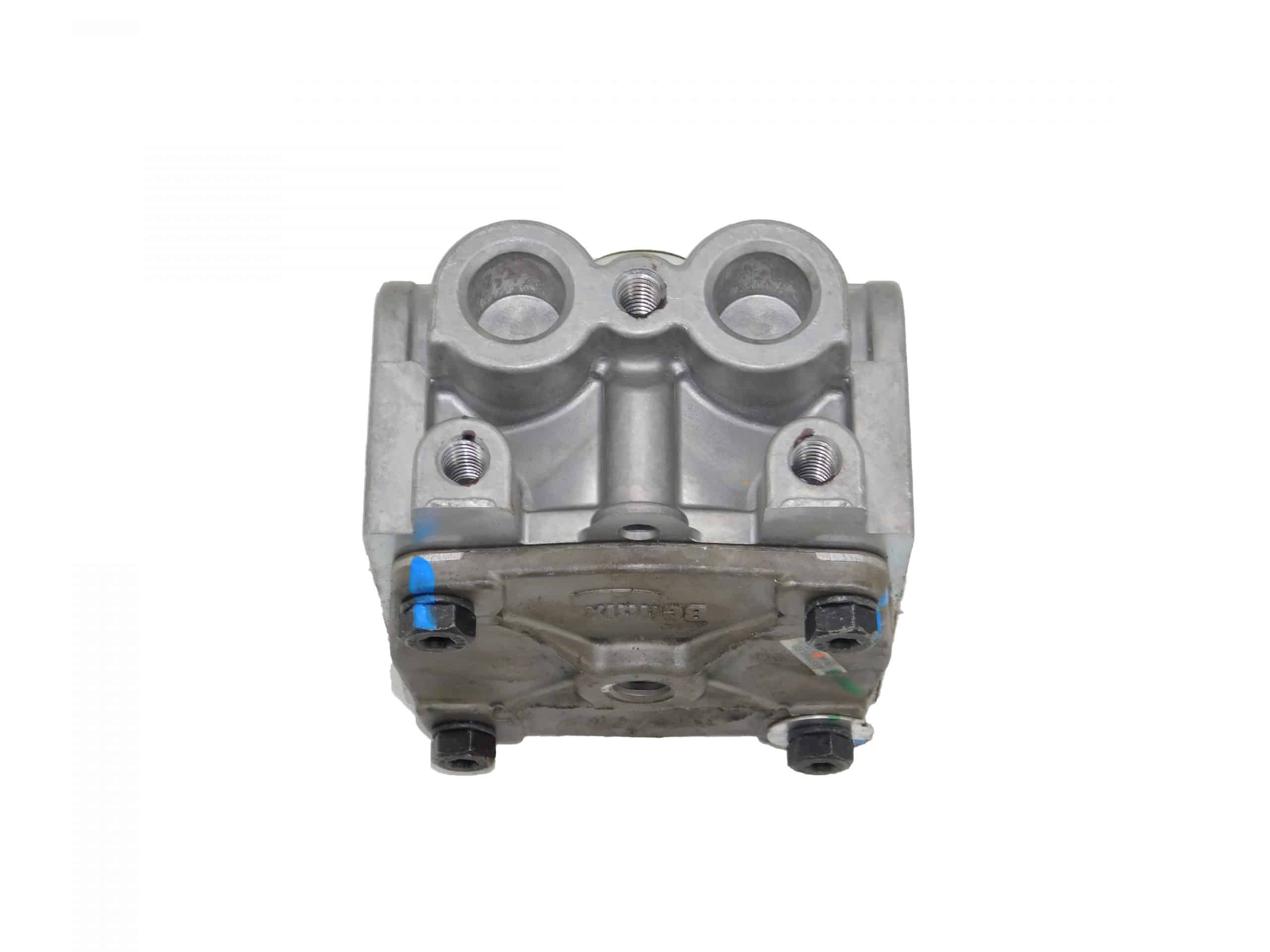 Bendix R-12 Relay Valve w/ Bracket | # BW 803115 | Tracey Truck Parts